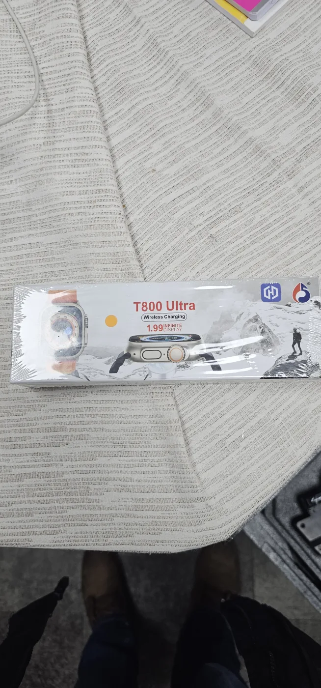 T800 Ultra Smartwatch mit kabellosem Laden - 1,99 Zoll Display